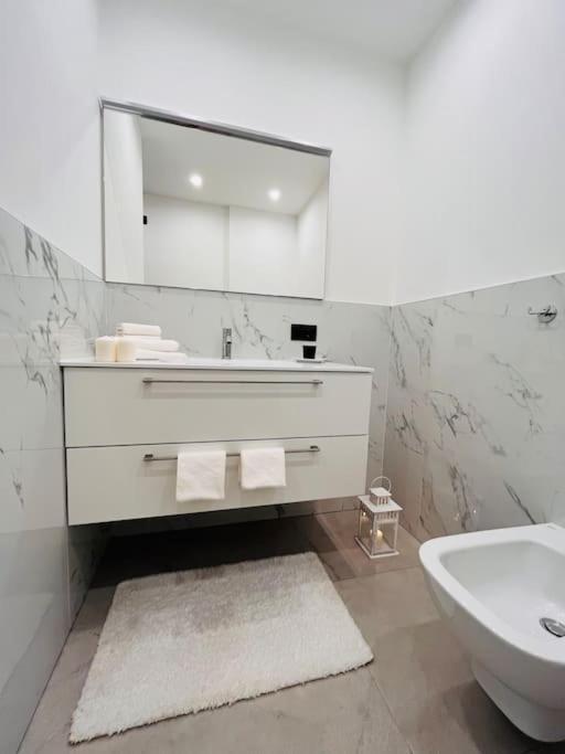 Casa di Como. Esterno foto